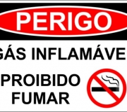 Gás inflamável, proibido fumar. Tam.30 x 20 cm.